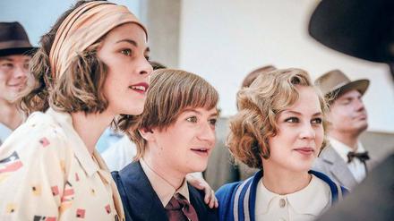 Wichtiger Moment der Frauenbefreiung in Deutschland: Anni (Marie Hacke, von links), Friedl (Nina Gummich) und Lotte (Alicia von Rittberg) im Bauhaus. 