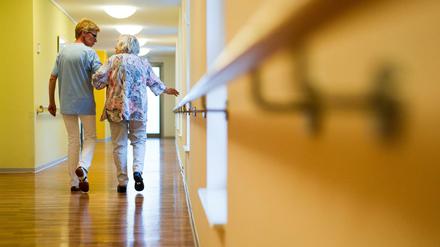 Deutschlandweit sind 38.000 Stellen in der Alten- und Krankenpflege unbesetzt.