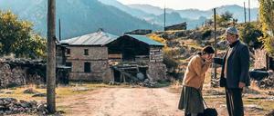 Die reumütige Tochter. Nurhan wird von ihrer Adoptivfamilie zum Vater zurückgeschickt.