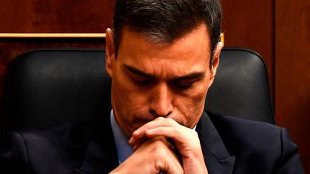 Spaniens Premier Pedro Sánchez im Parlament