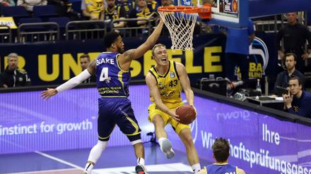 Berlins Luke Sikma erzielte gegen Braunschweig 15 Punkte.