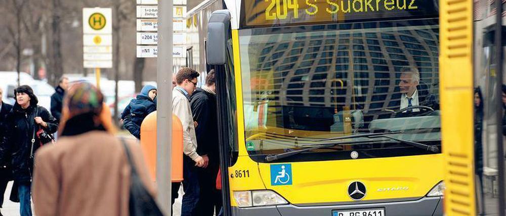 Der ÖPNV wird immer beliebter, doch das Wachstum ist gehemmt.
