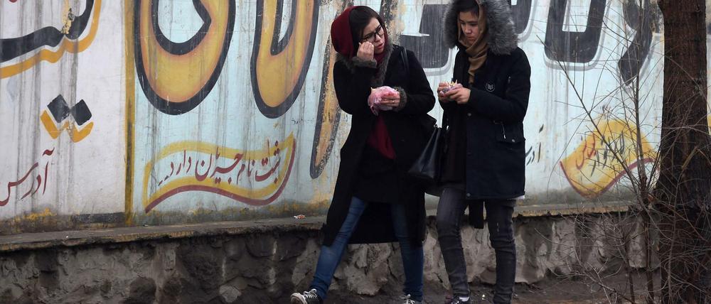 Zwei Mädchen in der afghanischen Hauptstadt Kabul.