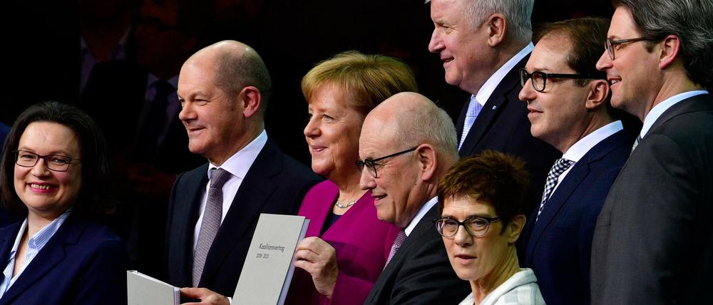 Die Parteispitzen nach der Unterzeichnung des Koalitionsvertrags im vergangenen Jahr.