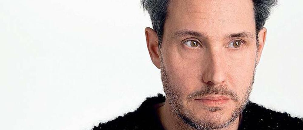Discoqueen und Tyrann. Dirk von Lowtzow drängt es auf den Buchmarkt.