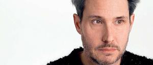 Discoqueen und Tyrann. Dirk von Lowtzow drängt es auf den Buchmarkt.