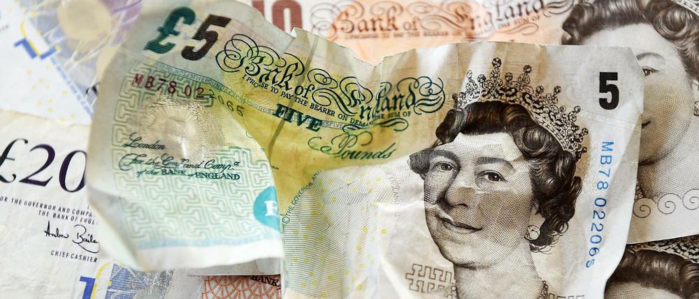 Der Kurs des britischen Pfund ist gefallen.
