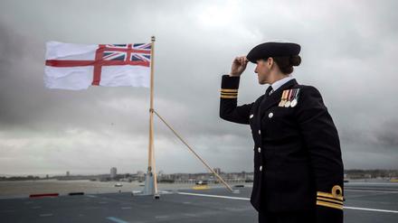 Mit dem neuen Flugzeugträger HMS Queen Elizabeth kann London Kampftruppen schnell weltweit zum Einsatz bringen.
