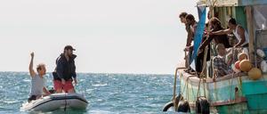 Ryan und Damien wollen den Flüchtlingen helfen.