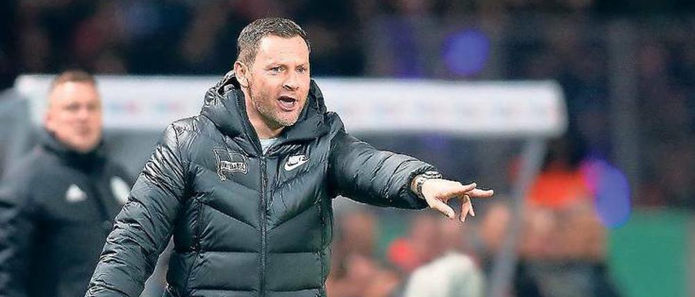 Immer für eine Überraschung gut. Herthas Trainer Pal Dardai hat für das kommende Heimspiel gegen Bremen einen Plan ausgeheckt. 