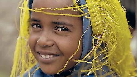 Für den intelligenten Asalif gehen Realität und Fantasie ineinander über. Als Löwe streift er durch die Siedlung. 