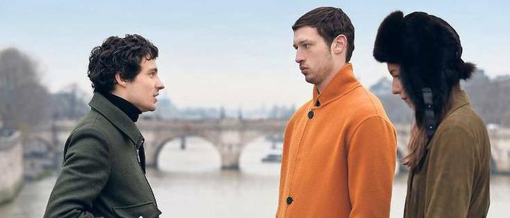 Tom Mercier (mitte), Quentin Dolmaire und Louise Chevillotte in "Synonymes".