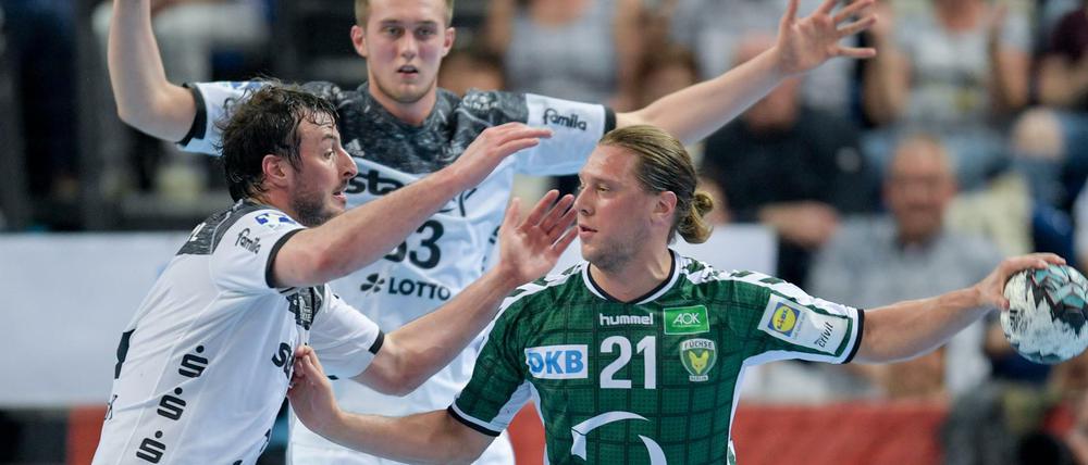 Hält sich die auch die großen Leute vom Leib: Mattias Zachrisson (rechts).