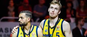 Gebrochene Herzen. Joshiko Saibou und Niels Giffey nach dem verlorenen Finale.