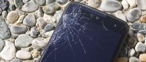 Offline? Wer ein gebrauchtes Smartphone kauft, kann viel Geld sparen.