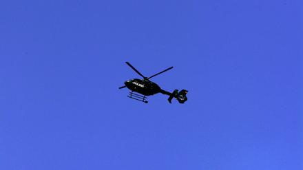 Auch vom Hubschrauber aus suchte die Polizei nach den vermissten Mädchen. 