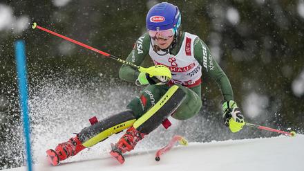 Weltmeisterlich. Mikaela Shiffrin setzte sich zum vierten Mal in Serie die Krone im Slalom auf.