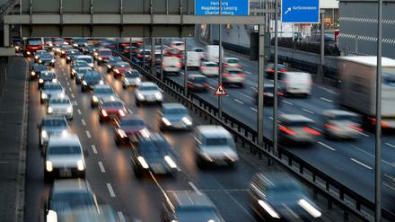 Die Stadtautobahn A100 in Höhe Kurfürstendamm.