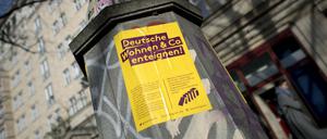 Aufruf zum Protest gegen hohe Mieten in der Karl-Marx-Allee.