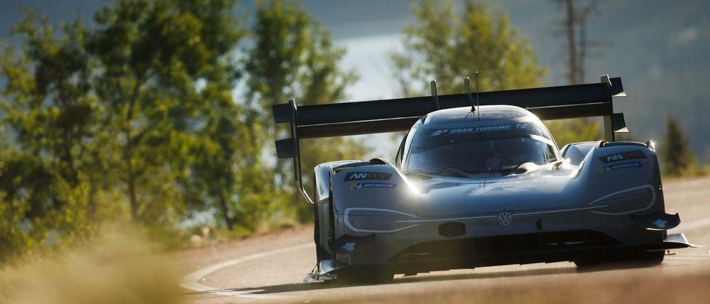 Volkswagen peilt mit dem ID. R den Elektro-Rekord auf der Nürburgring-Nordschleife an.