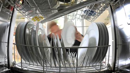 Saubere Sache: So lange die Maschinen arbeiten, ist alles gut. Aber wehe, Spül- oder Waschmaschinen gehen kaputt. 
