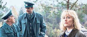 Ost-West-Ermittlung. Der Tod einer West-Touristin im Harz führt die DDR-Polizisten Lothar Wieditz (Jörg Schüttauf, links) und Karl Albers (Ronald Zehrfeld) mit der LKA-Fahnderin Nadja Paulitz (Silke Bodenbender) zusammen.