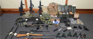 Mit diesem Waffenarsenal plante ein rechtsradikaler Offizier der US-Küstenwache Anschläge in Washington.