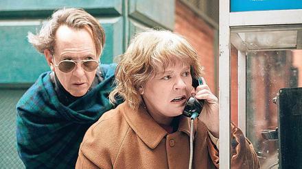 Ungleiches Duo. Lee (Melissa McCarthy) und ihr Partner Jack Hock (Richard E. Grant).