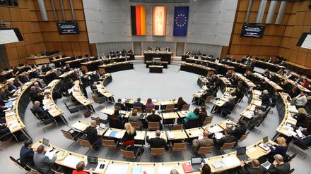 Abgeordnete und Senatoren sind zu einer Sitzung zusammen gekommen.