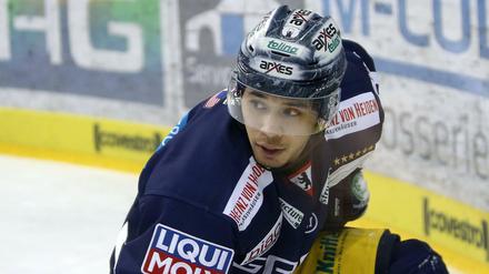 Austin Ortega spielte 65 Mal für die Eisbären und erzielte dabei 25 Tore.