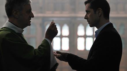 Melvil Poupaud (r) als Alexandre in "Grace a Dieu" («Gelobt sei Gott»). 