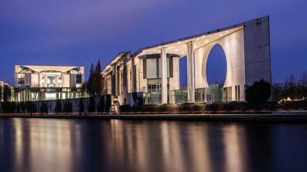 Das Bundeskanzleramt. Auch Angela Merkel beschäftigt Rechtsanwälte. 