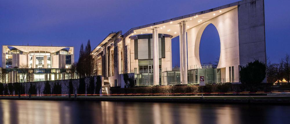Das Bundeskanzleramt. Auch Angela Merkel beschäftigt Rechtsanwälte.