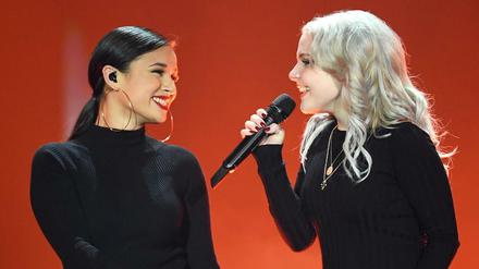 Das Duo S!sters steht beim Vorentscheid für den Eurovision Song Contest "Unser Lied für Israel" auf der Bühne. 