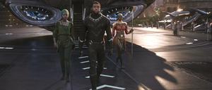 "Black Panther" ist die erste für den Haupt-Oscar nominierte Comic-Adaption. Hier eine Szene mit Lupita Nyongapos, Chadwick Boseman und Danai Gurira. 
