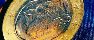 Vor allem Griechenland und Italien leiden darunter, dass sie im Euro nicht mehr abwerten können.