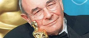 Stanley Donen erhält 1998 den Oscar fürs Lebenswerk. 
