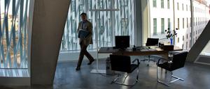 Alexander Farenholtz, Verwaltungsdirektor der Bundeskulturstiftung, im Bürobereich der Stiftung.