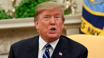 Donald Trump bringt Opac mit nur einem Tweet dazu, die Ölpreise sofort zu senken.
