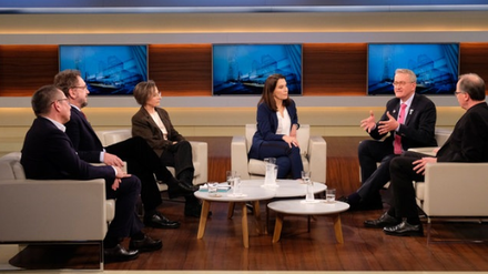 Diskussion über Missbrauch in der katholischen Kirche: Anne Will und ihre Gäste