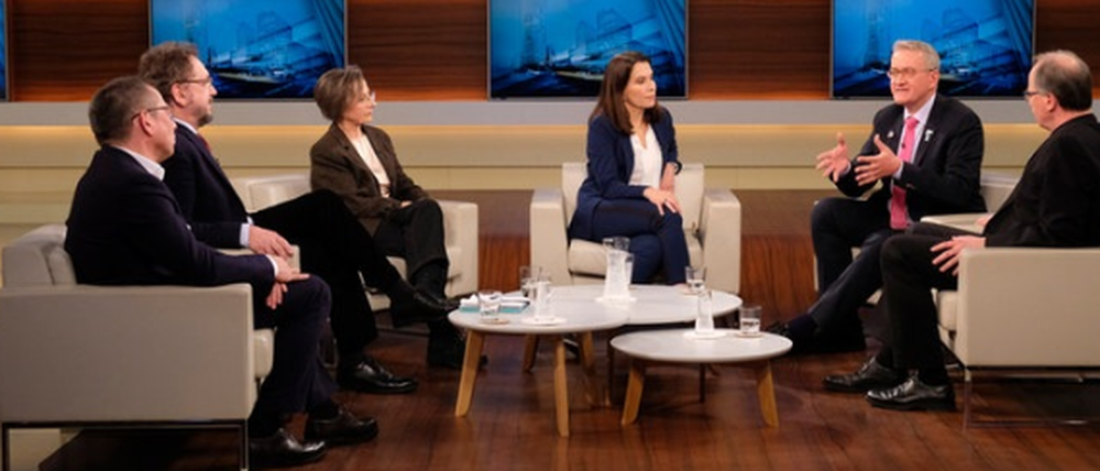 Diskussion über Missbrauch in der katholischen Kirche: Anne Will und ihre Gäste