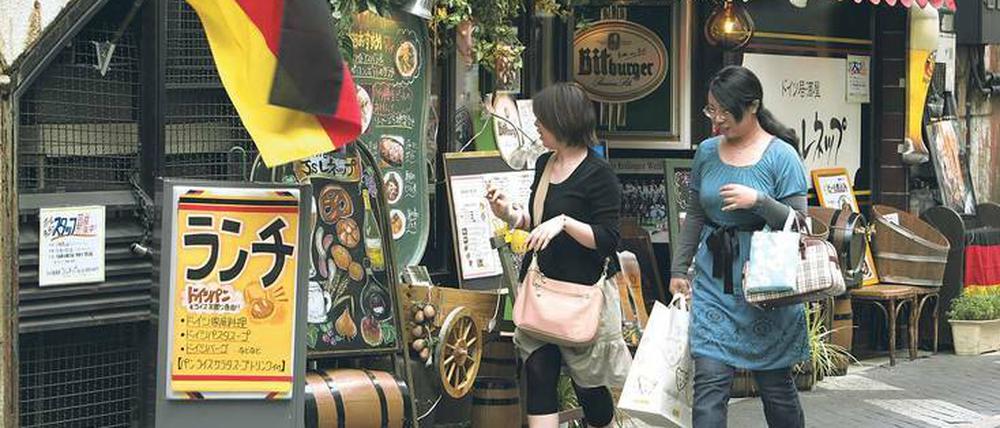 Deutsche Spezialitäten werden in Tokio heute ebenso selbstverständlich angeboten wie asiatische Gerichte hierzulande. 