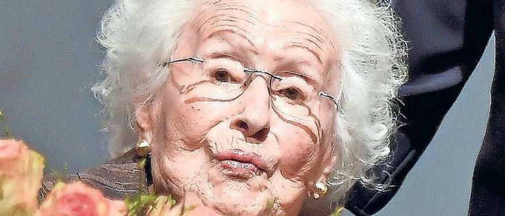 Reiste viel. Hilde Zadek.