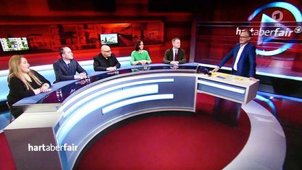 Viel Zoff davor, weitgehend sachlich im Talk. Die "Hart aber fair"-Sendung über "Heimat Deutschland - nur für Deutsche oder offen für alle?"