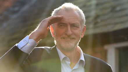 Oppositionsführer Jeremy Corbyn bringt ein zweites Referendum ins Brexit-Spiel: Ein echter Perspektivwechsel oder taktischer Winkelzug?