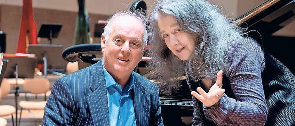 Martha Argerich und Daniel Barenboim bei einer Probe.