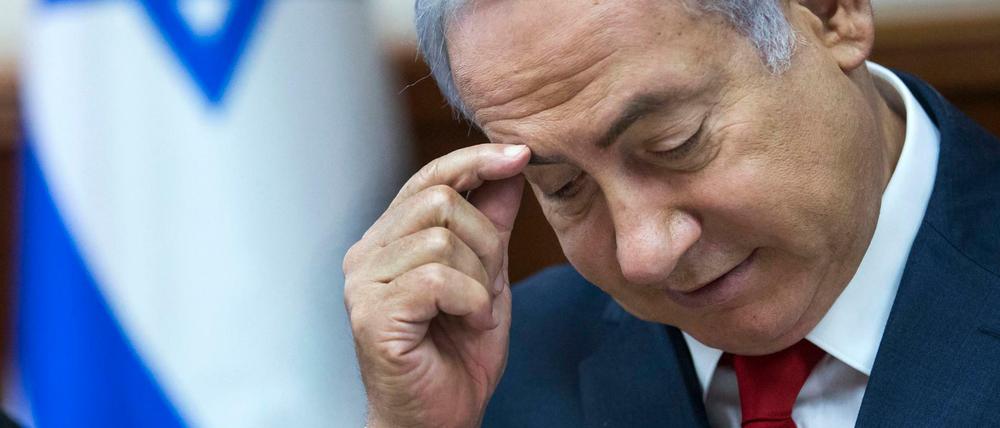 In Bedrängnis. Israels Regierungschef Netanjahu muss sich vermutlich vor Gericht verantworten müssen.