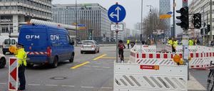 Großbaustelle. So ist die aktuelle Verkehrsführung am Unfallort.