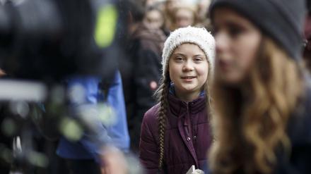 Klimaaktivistin Greta Thunberg in Hamburg – im Vordergrund: Schülerstreik-Organisatorin Luisa Neubauer.