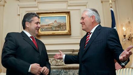 Sigmar Gabriel (links) im Februar 2017 bei seinem damaligen US-Kollegen Rex Tillerson in Washington.